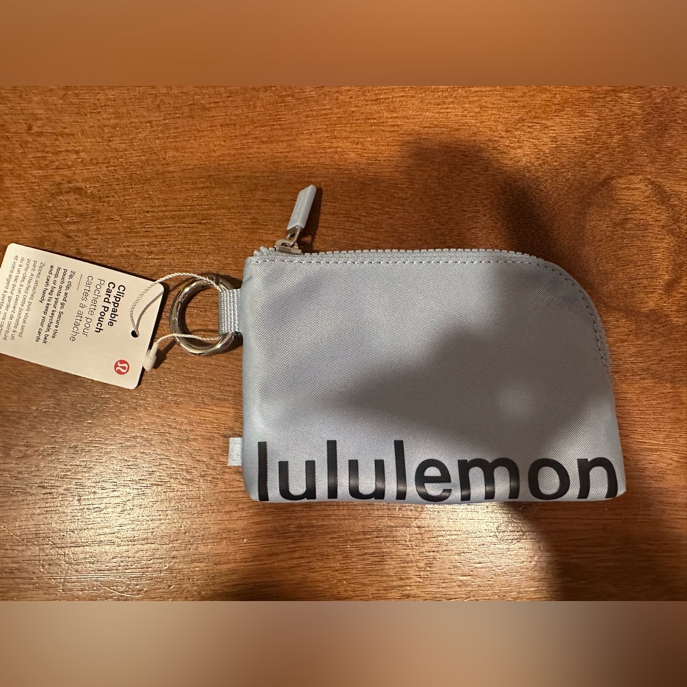 LULULEMON CLIPPABLE CARD POUCH